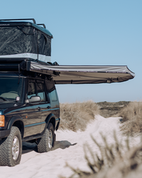 James Baroud Falcon 270° Markise. Einfacher Aufbau und ohne Stützen.