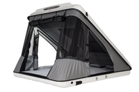 Detail James Baroud Hartschalen-Dachzelt DISCOVERY XXL offen Weiß