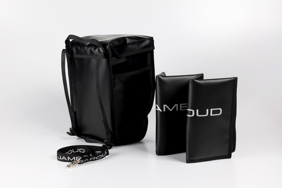 Lieferumfang der Schuhtasche. Mit Schuhtasche, Band zum Anufhängen und Fußmattte/Fußabstreifer.